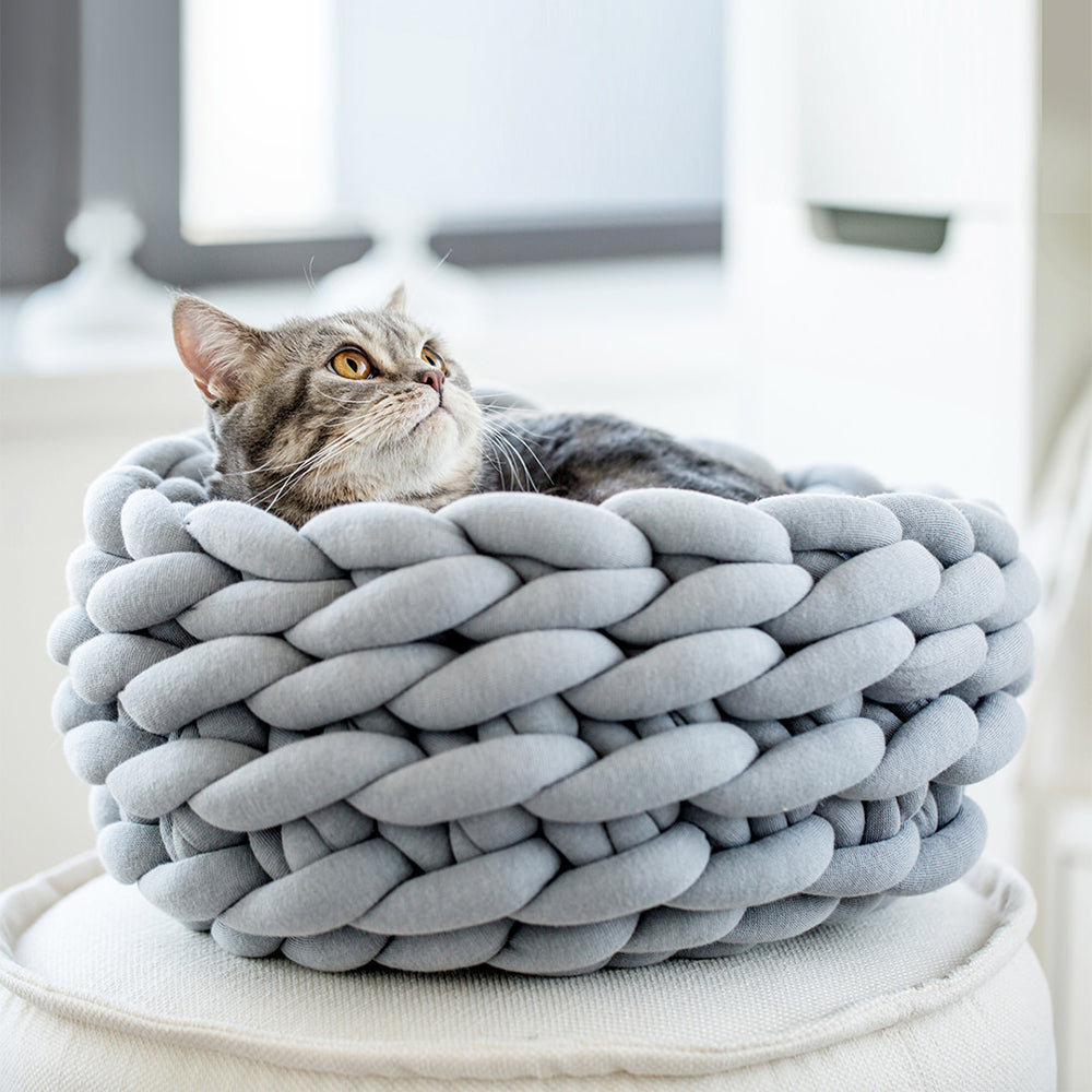 Chunky Knit Pet Bed